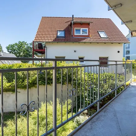 Haus U8 度假居 Röbel